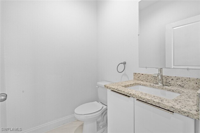 Building Photo - 933 Gleason St