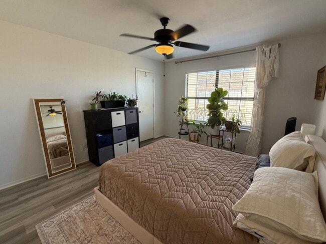 Building Photo - Lower Greenville Gated Condo with Garage