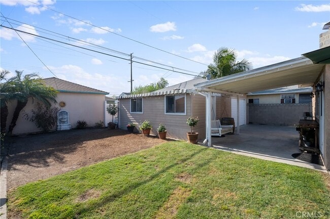 Building Photo - 4637 Hackett Ave