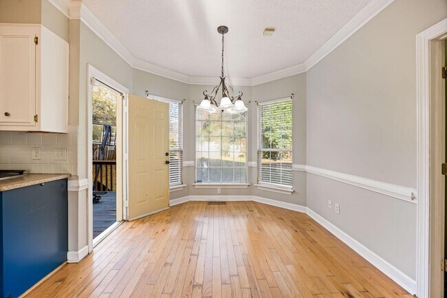 Building Photo - 1114 Rivershyre Dr