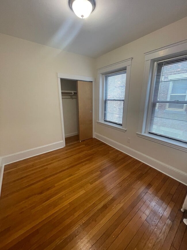 Building Photo - One Bedroom in Clean Elevator Building