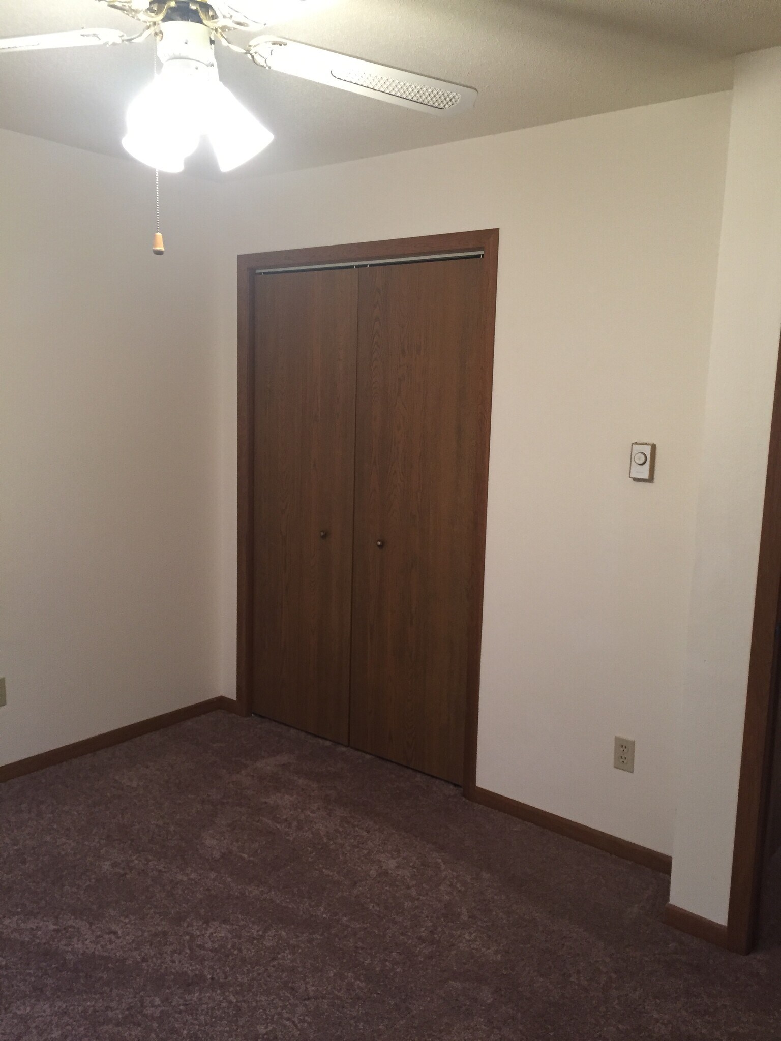 Building Photo - 1108 W Hamilton Ave