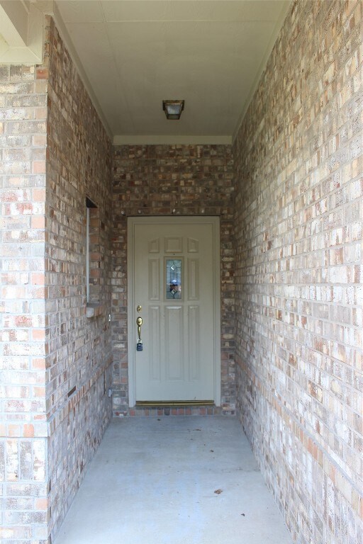 Building Photo - 1317 Quicksilver St