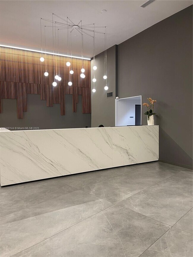 Building Photo - 350 S Miami Ave