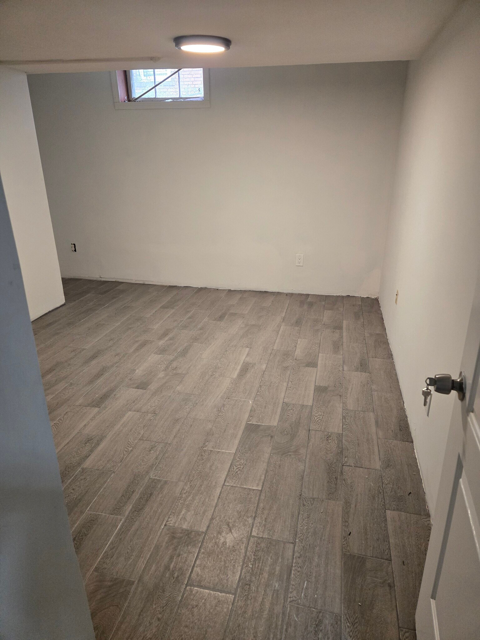 Building Photo - 76 Mansfield St