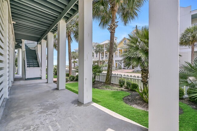 Building Photo - 817 Positano Rd