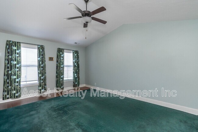 Building Photo - 1416 Madison Oaks Rd