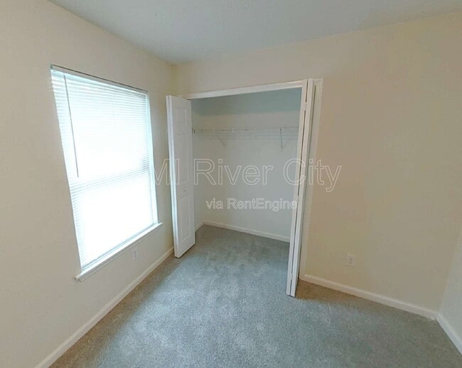 Building Photo - 1358 Prince St