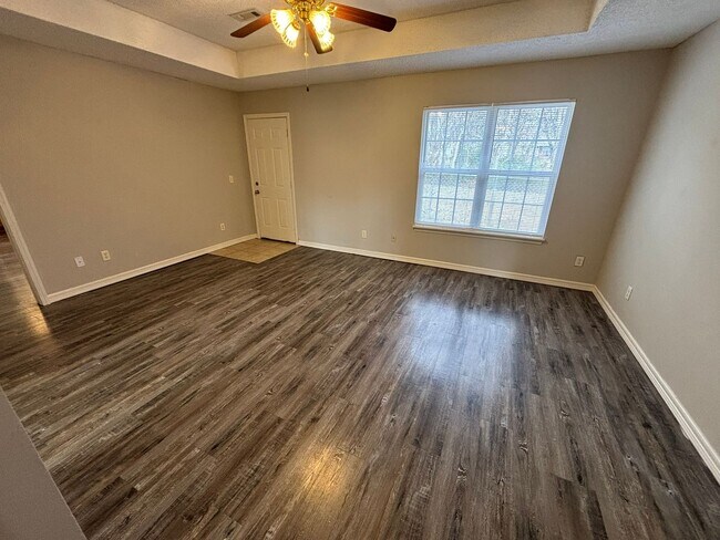 Building Photo - 3 Bedroom 2 Bathroom House for Rent in Lincoln, Arkansas!