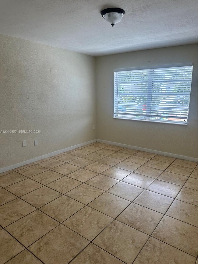 Building Photo - 8460 SW 156th Pl