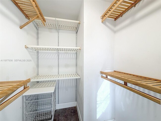 Building Photo - 2770 NE 8th Ct