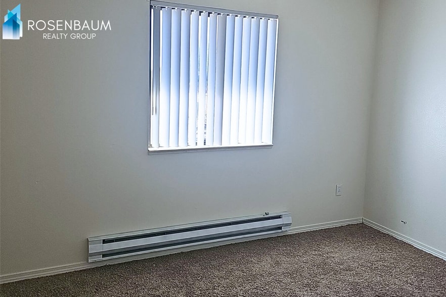 Building Photo - Charming 2-bedrooms, 1.5-baths home nestled in the heart of Prescott Valley!