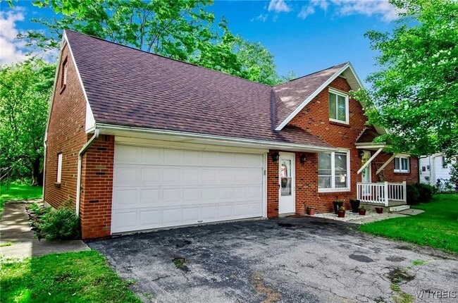 Building Photo - 128 Circle Ln