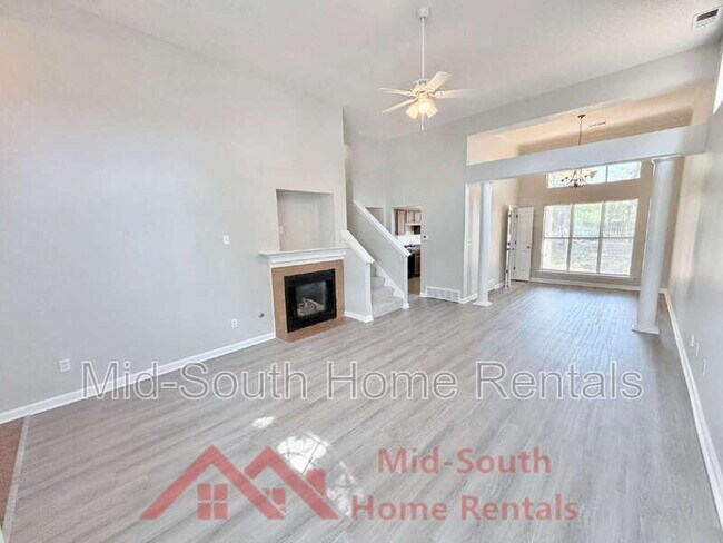 Building Photo - 11236 Wolf Woods Dr