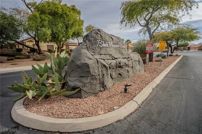 Building Photo - 921 San Bruno Ave