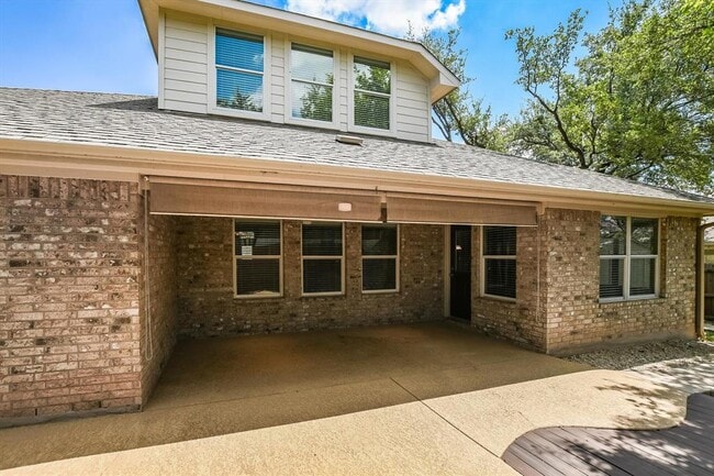 Building Photo - 401 King Eider Ln