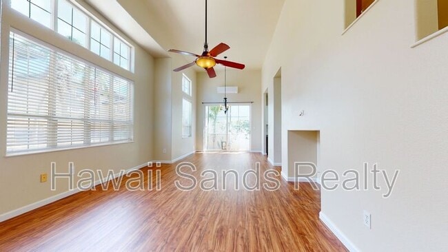 Building Photo - 91-1017-1017 Wahinoho St