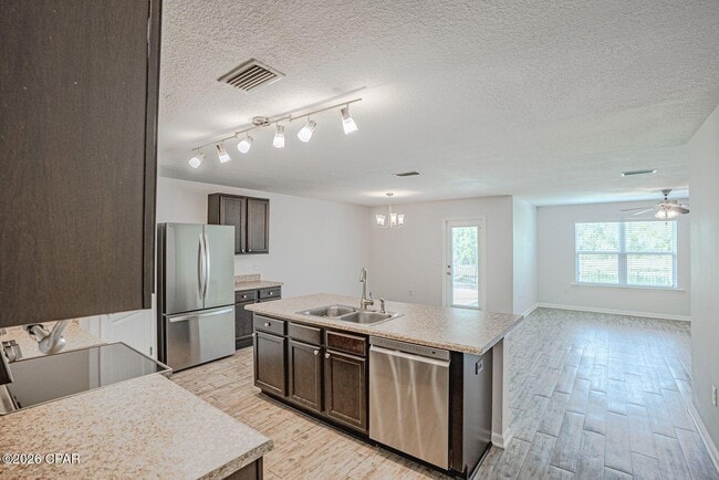 Building Photo - 7154 Riverbrooke St