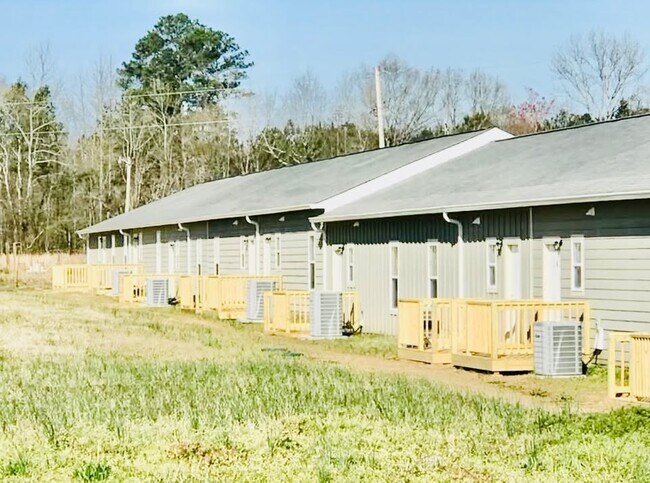 Building Photo - 4005 County Rd 34