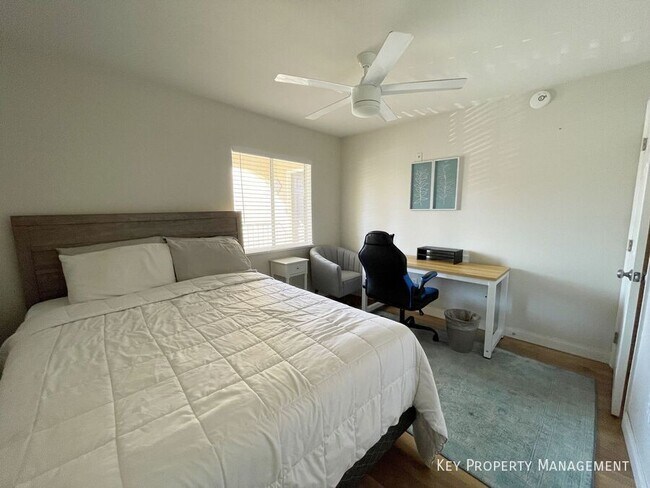 Building Photo - 7885 W Flamingo Rd