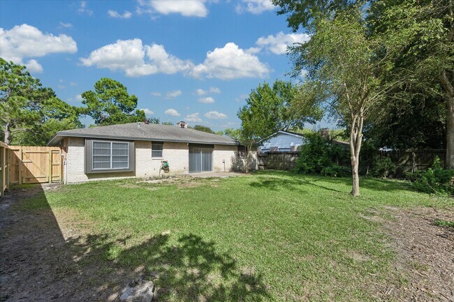 Building Photo - 17134 Barcelona Dr