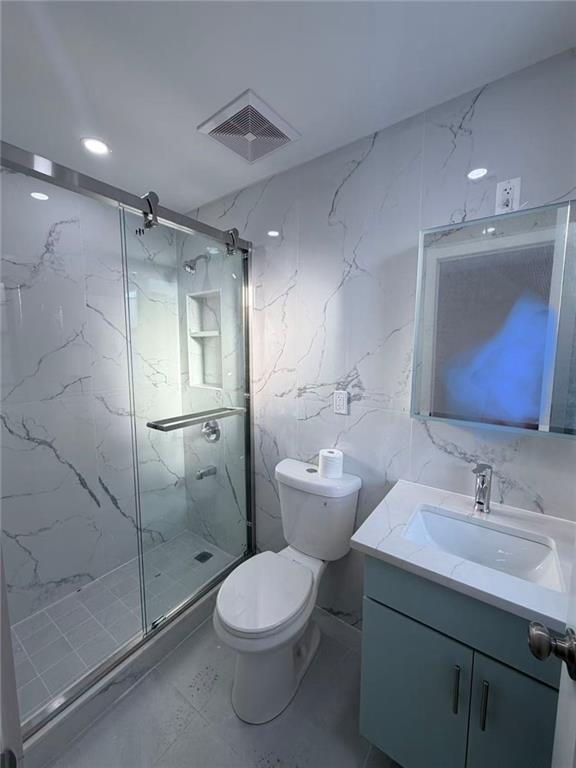 Building Photo - 2641 Harway Ave