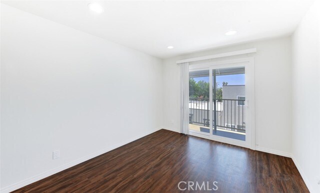 Building Photo - 18645 Oriente Dr