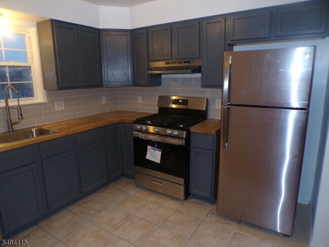 Building Photo - 4 S 11th St