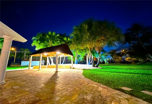 Building Photo - 15540 SW 156th Ave