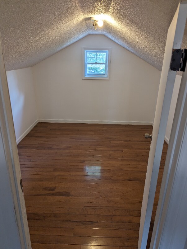 Building Photo - 608 N 10th St