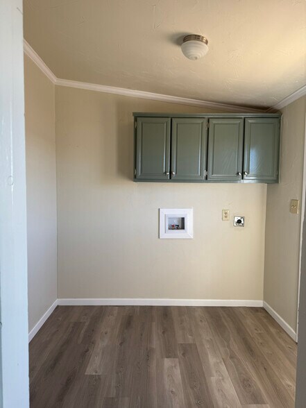 Building Photo - 16350 Laguna Vista Rd