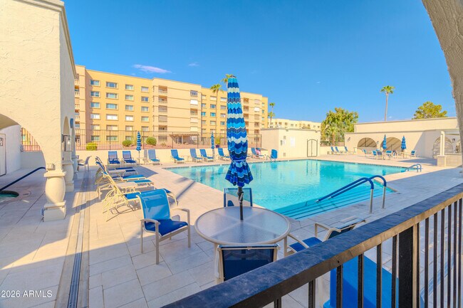 Building Photo - 7870 E Camelback Rd