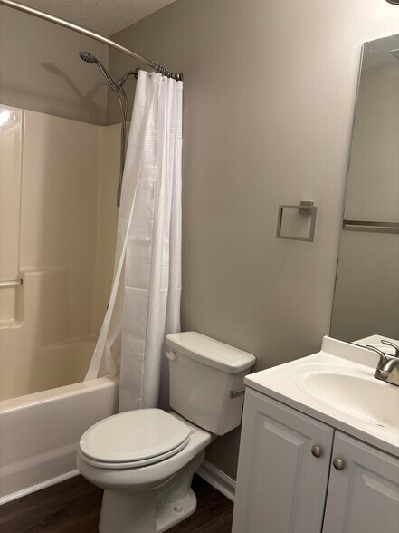 Upstairs Full Bath - 97 Lily Dr