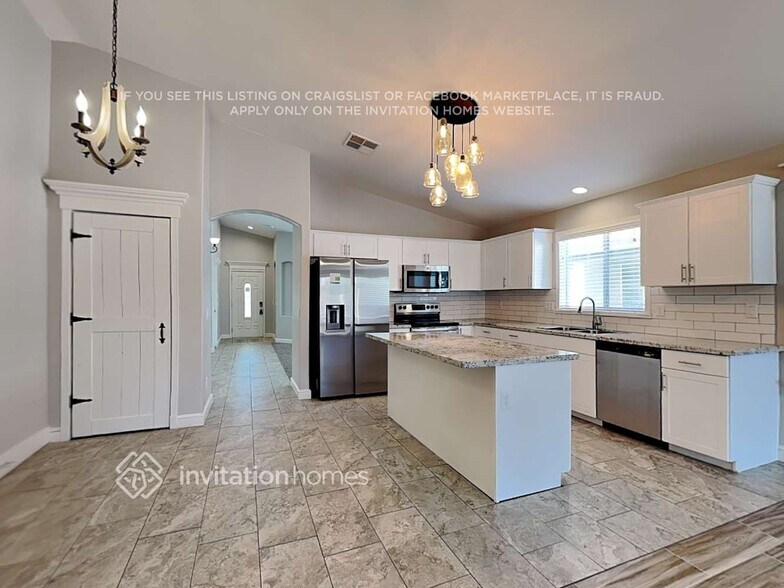 Building Photo - 3243 W Yellow Peak Dr