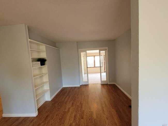 Building Photo - 848 Acalanes Rd