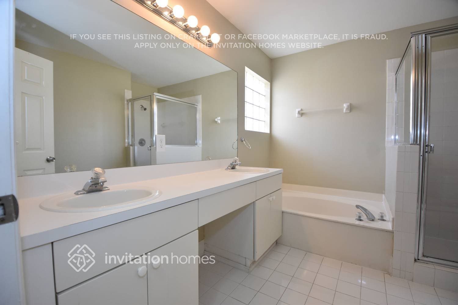 Building Photo - 14841 SW 138th Terrace