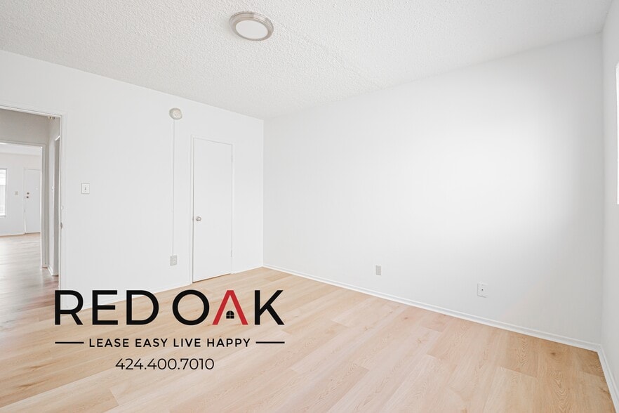 Building Photo - 221 N Berendo St