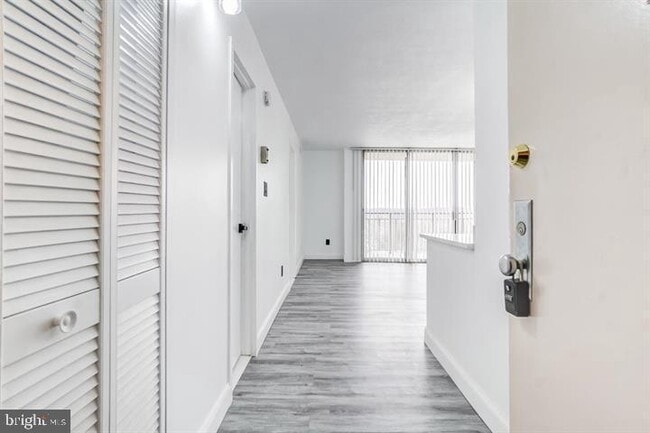 Building Photo - 1836 Metzerott Rd