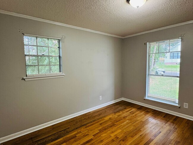 Building Photo - The Space You Need, the Style You Want!