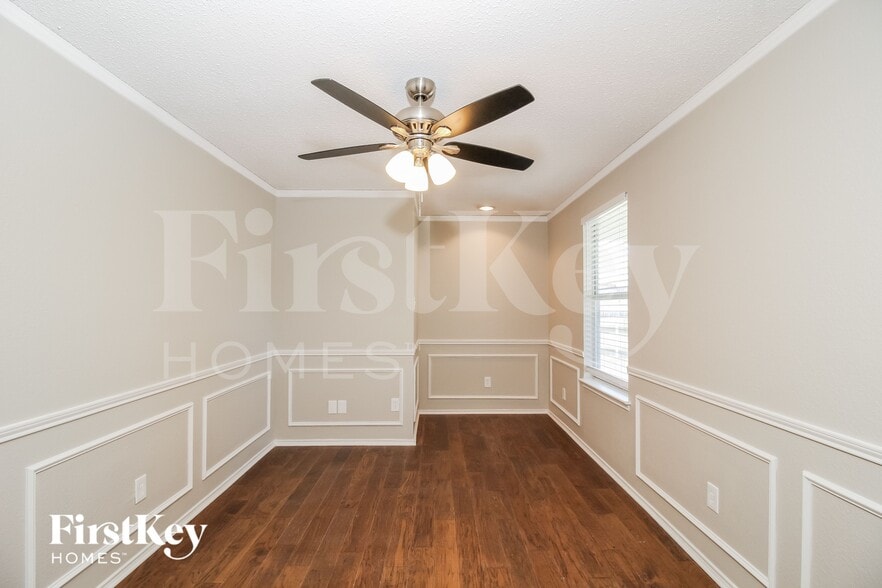 Building Photo - 4917 Stirrup Way