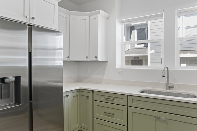 Building Photo - 4598 Sims Peak Ln