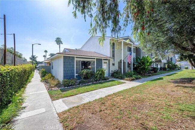 Building Photo - 8231 Deerfield Dr