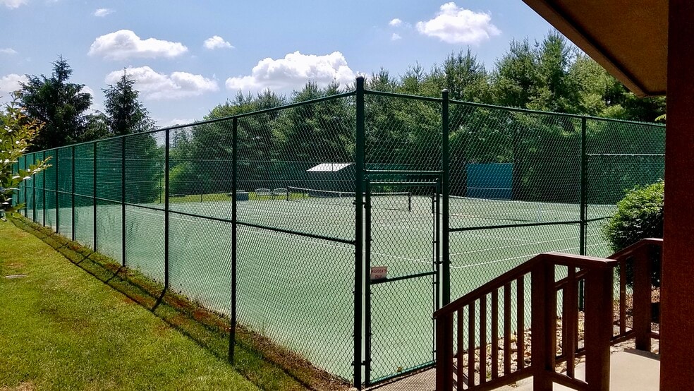 tennis & pickleball - 4404 Wood Duck Way