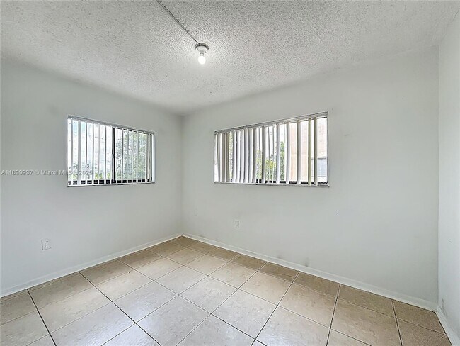 Building Photo - 8420 SW 133rd Avenue Rd