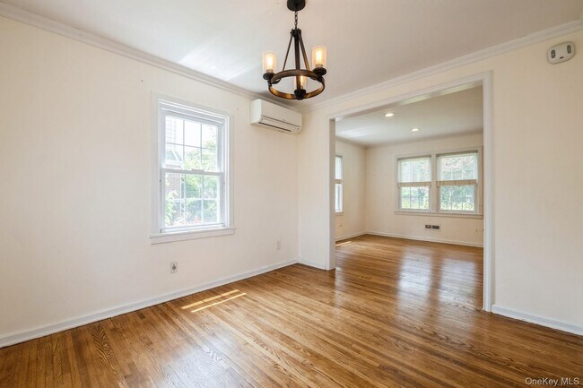 Building Photo - 212 Fernwood Terrace