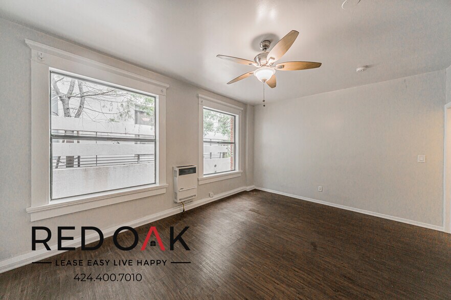 Building Photo - 692 Valencia St