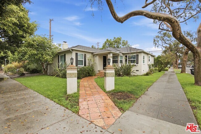 Building Photo - 4236 Elenda St