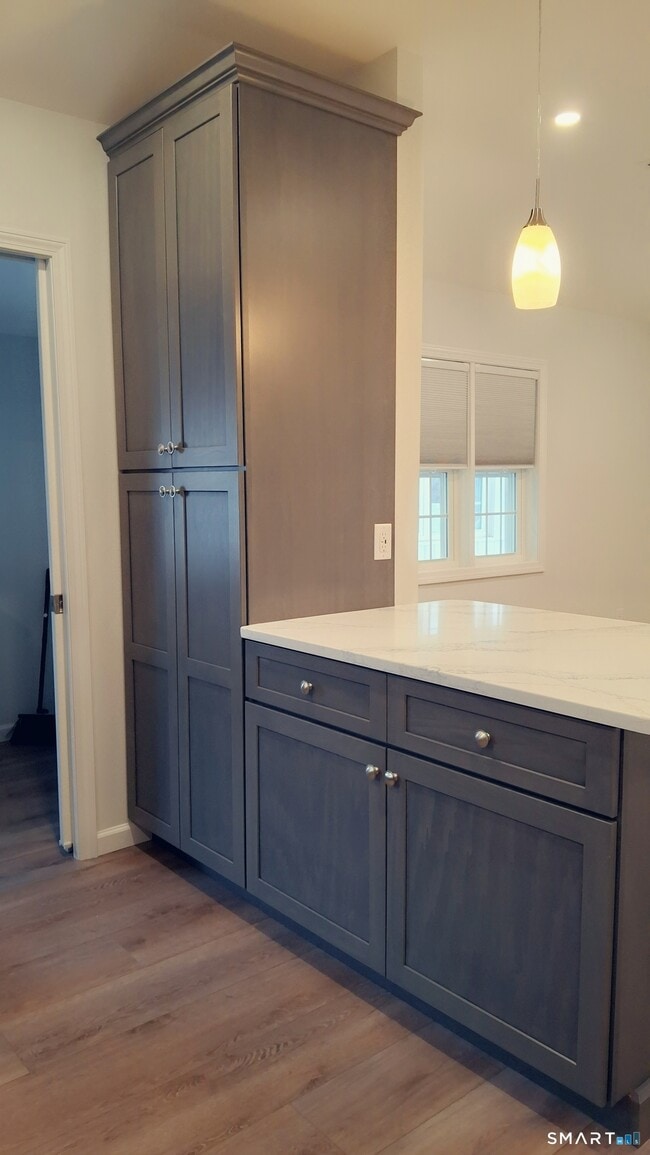 Building Photo - 78 West Ave