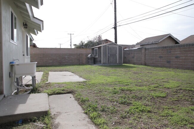 Back Yard - 1823 N 6th St