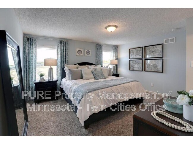 Building Photo - 6613 Jasmine Ave S